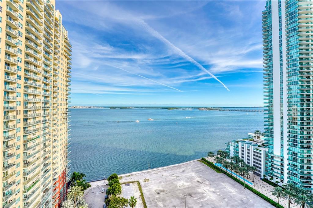 1200 Brickell Bay Dr Unit: 2202