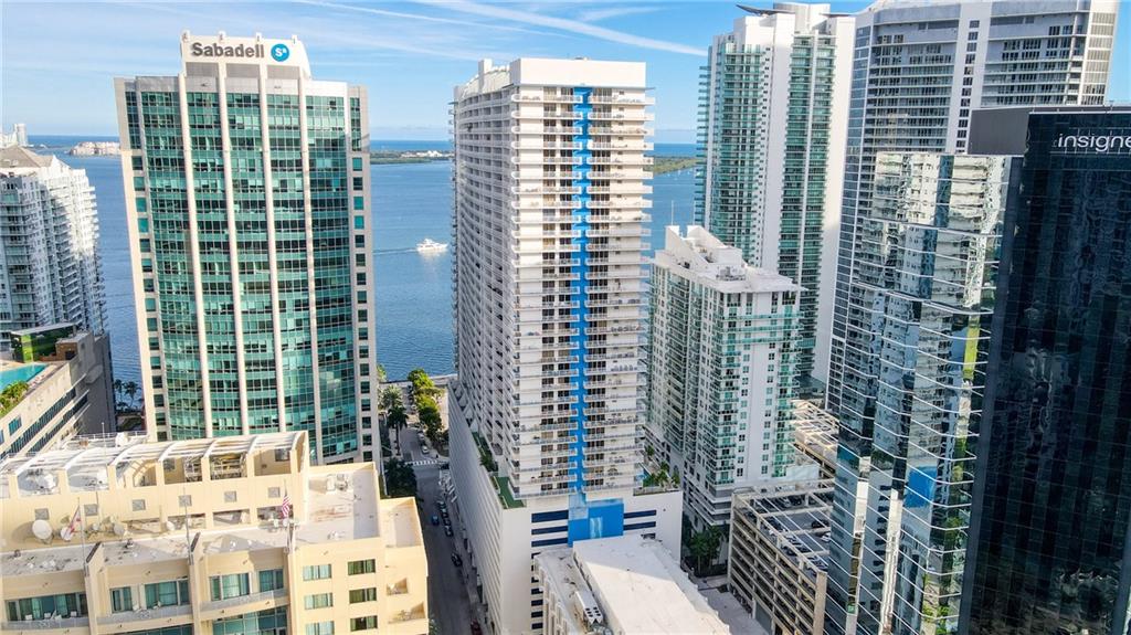 1200 Brickell Bay Dr Unit: 2202