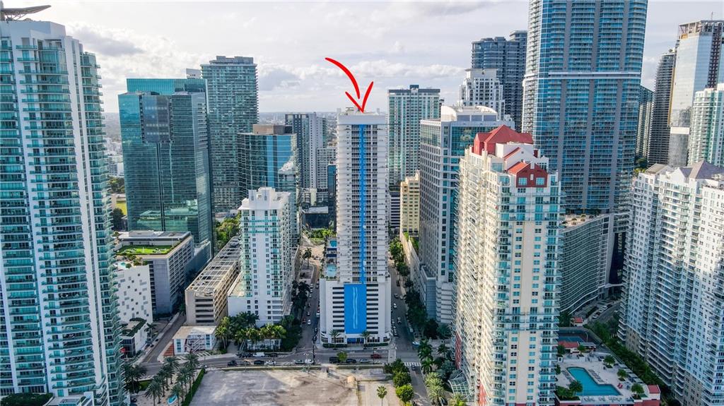 1200 Brickell Bay Dr Unit: 2202