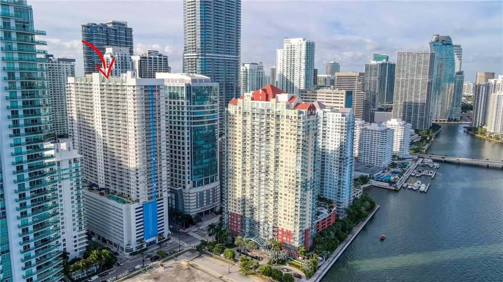 1200 Brickell Bay Dr Unit: 2202