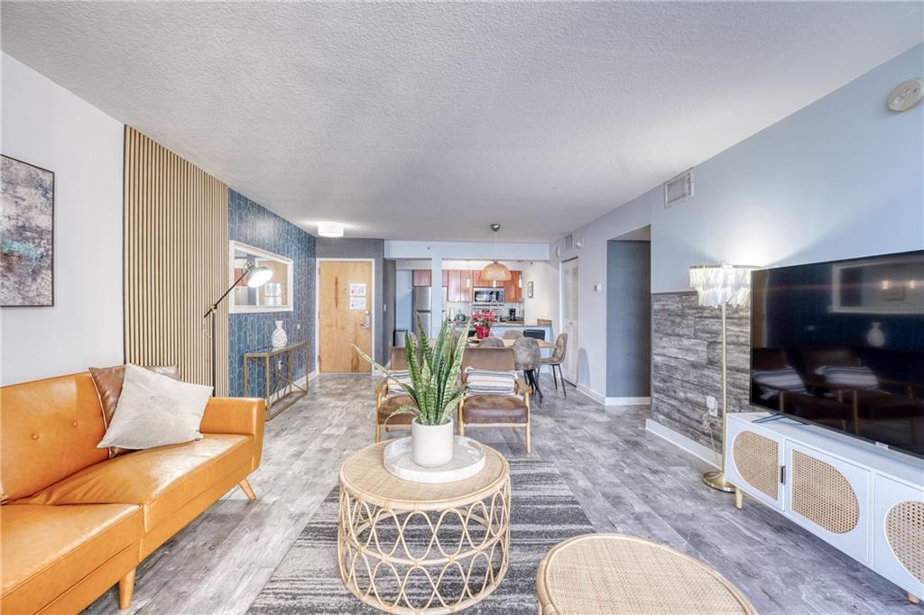 1200 Brickell Bay Dr Unit: 2202