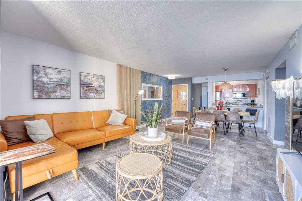 1200 Brickell Bay Dr Unit: 2202