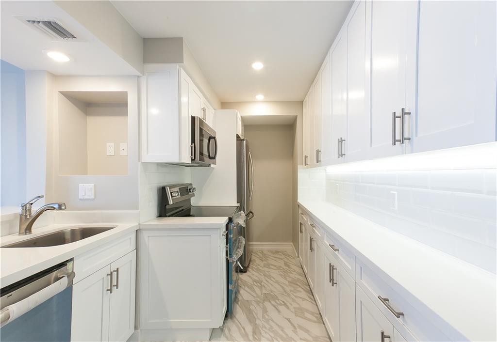 1 Las Olas Circle Unit: 615
