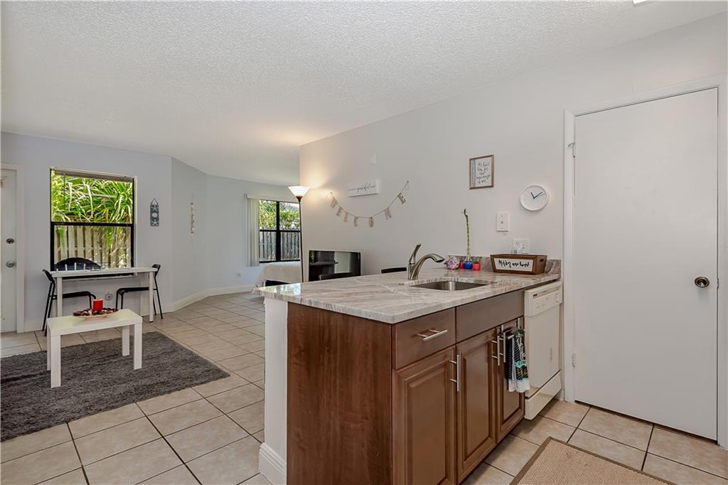 4221 W Mcnab Rd Unit: 32