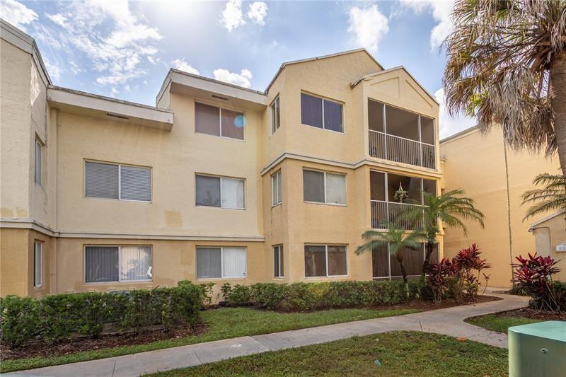 5612 Rock Island Rd Unit: 139