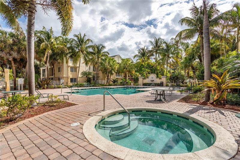 5612 Rock Island Rd Unit: 139