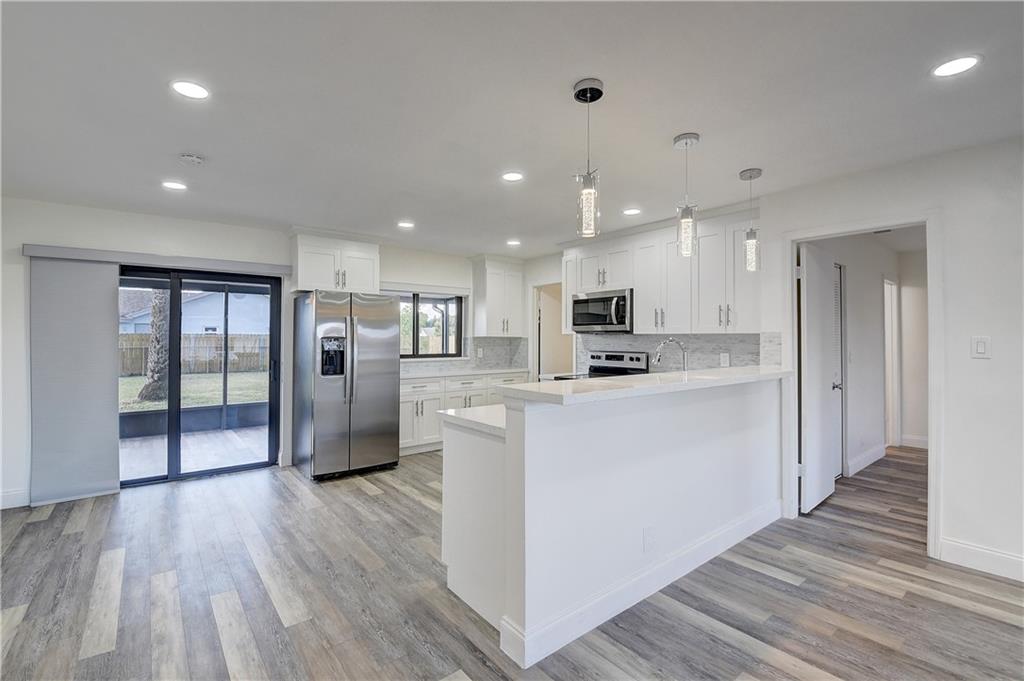 9555 Burlington Pl