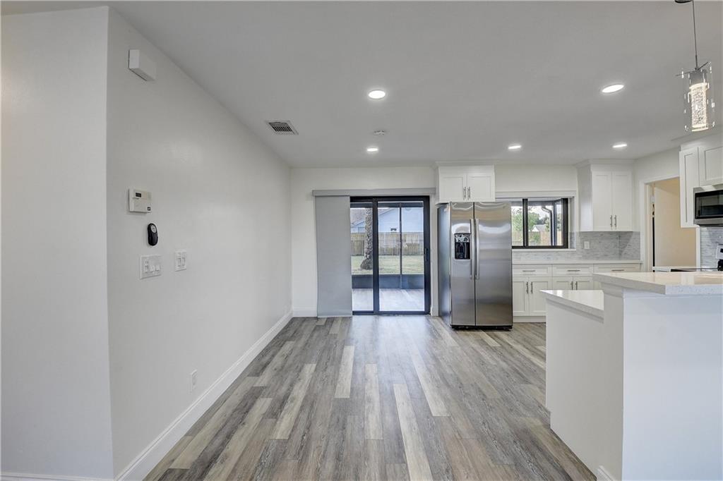 9555 Burlington Pl