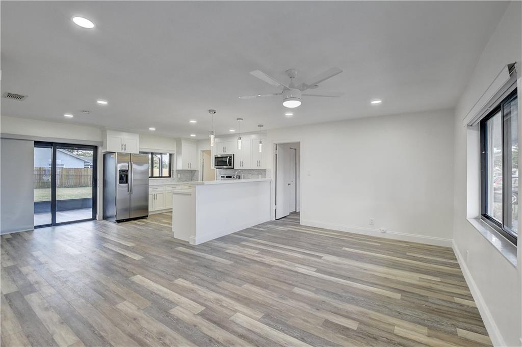 9555 Burlington Pl