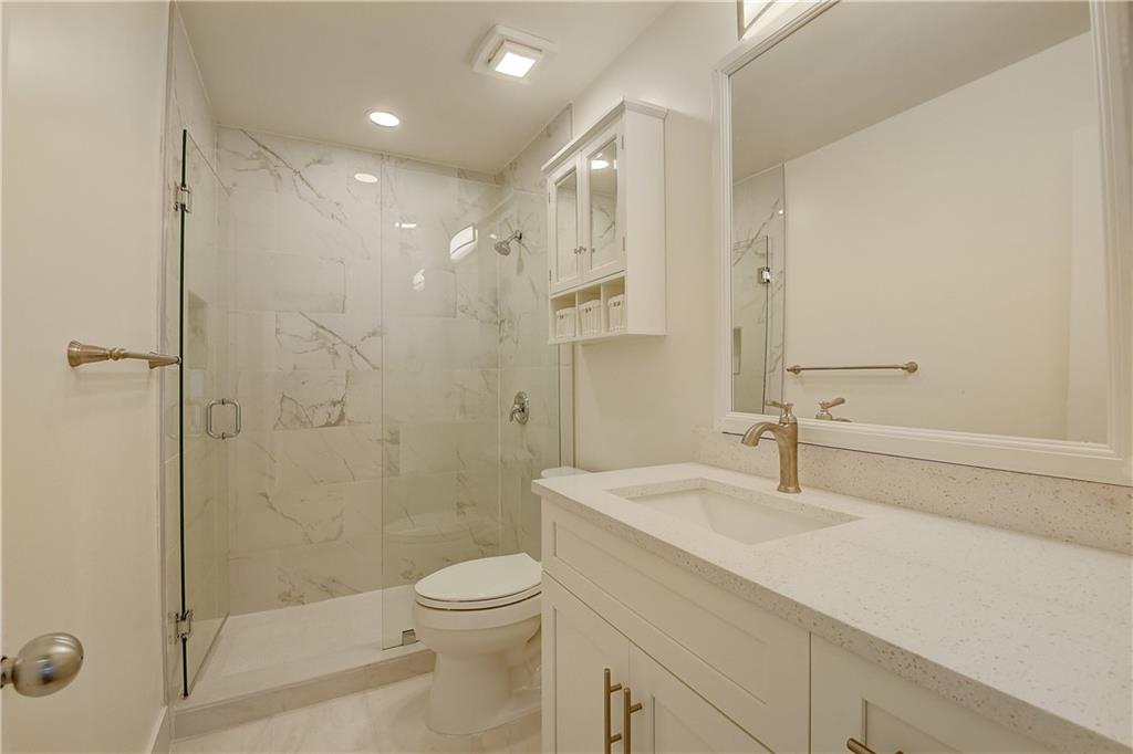9555 Burlington Pl