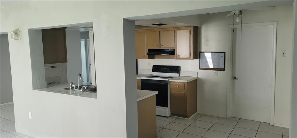 2703 NW 55th St