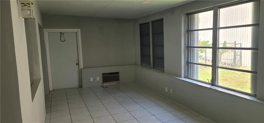 2703 NW 55th St