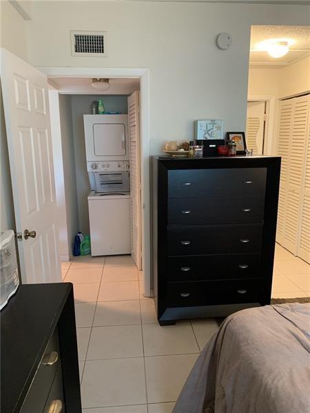 701 LYONS RD Unit: 13206