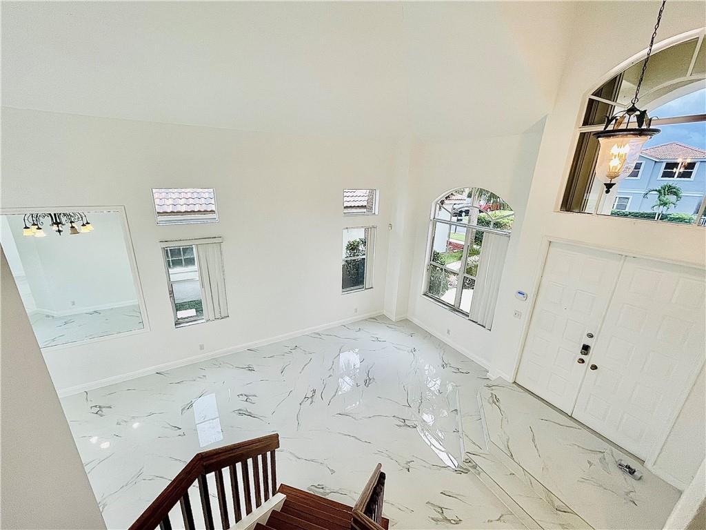 11041 Harbour Springs Cir