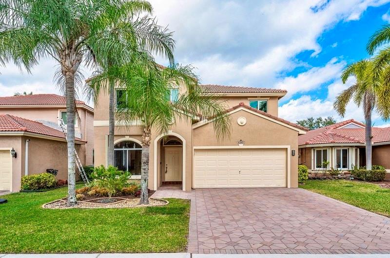 4265 Banyan Trails Dr