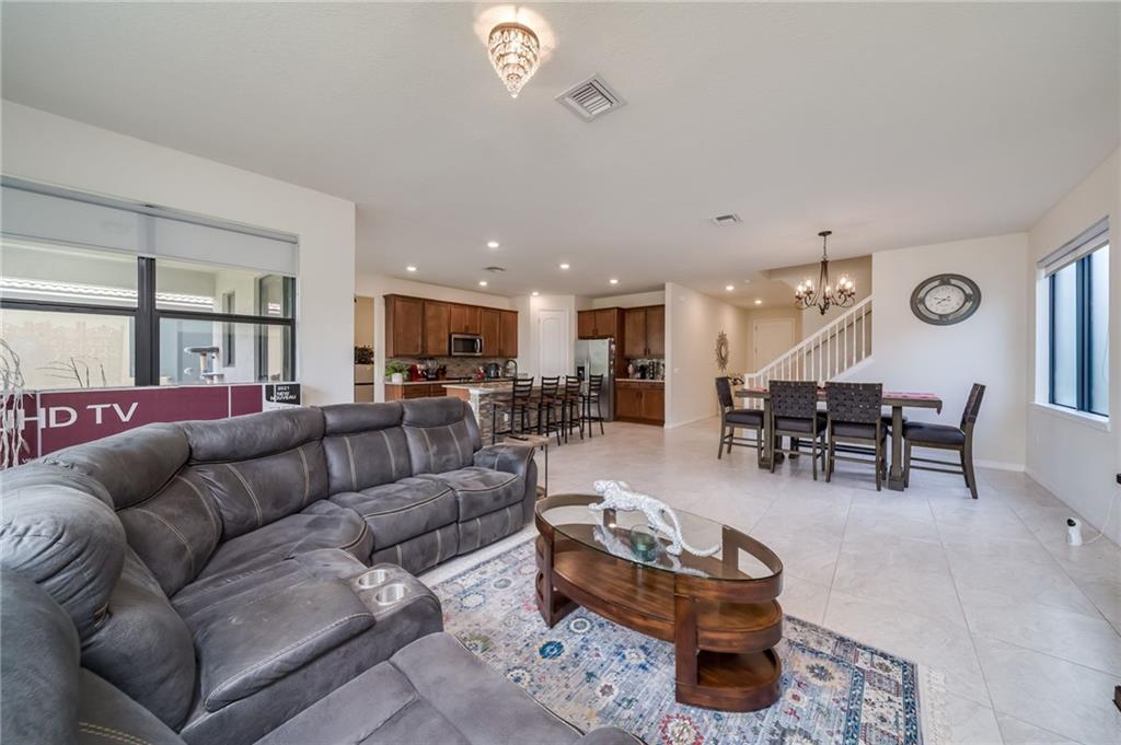 8244 Hanoverian Dr