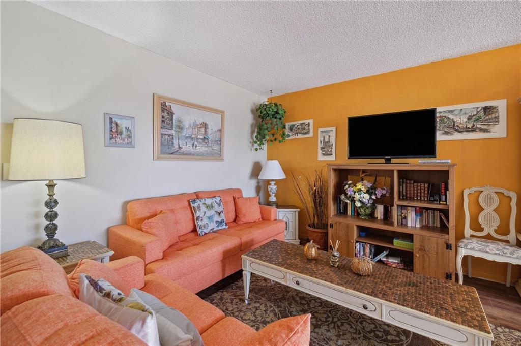 4047 NW 16th Street Unit: 402