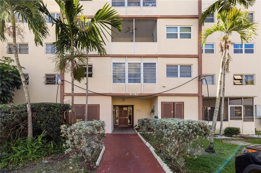 4047 NW 16th Street Unit: 402