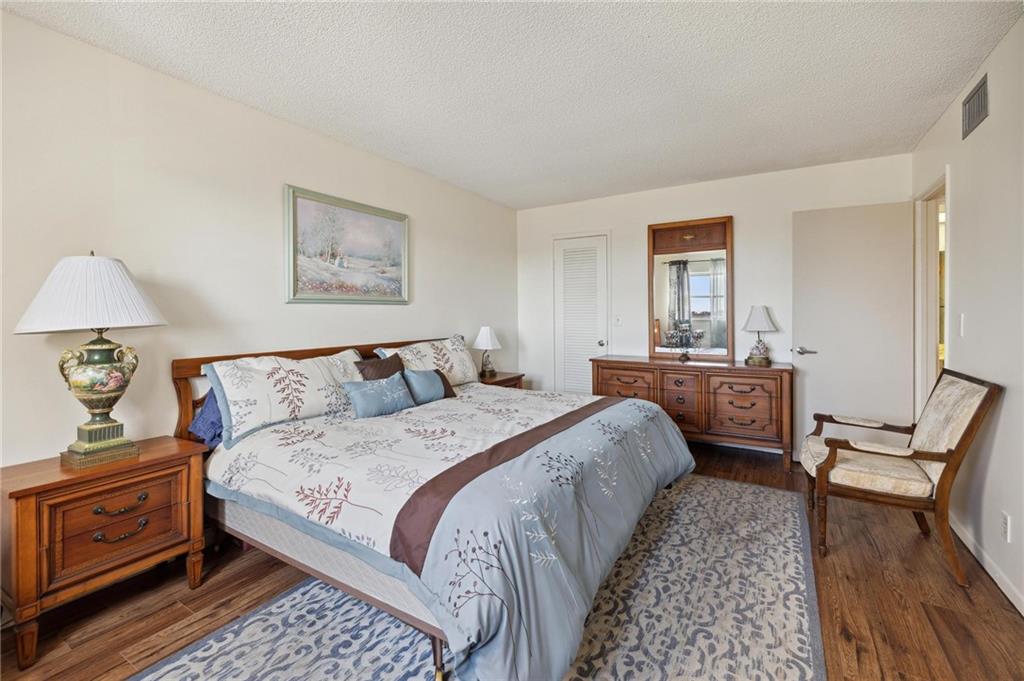 4047 NW 16th Street Unit: 402