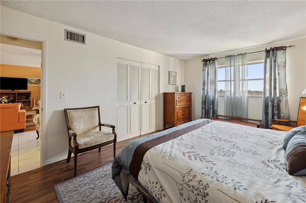 4047 NW 16th Street Unit: 402