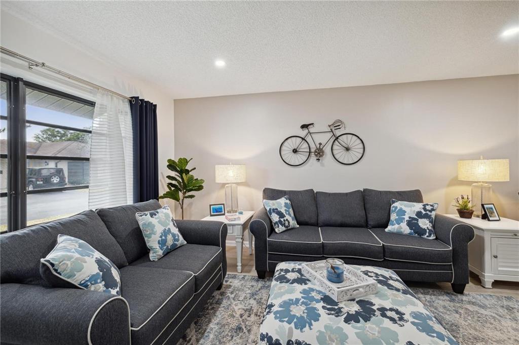 4760 QUAILWOOD CRES Unit: A