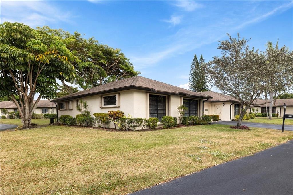 4760 QUAILWOOD CRES Unit: A