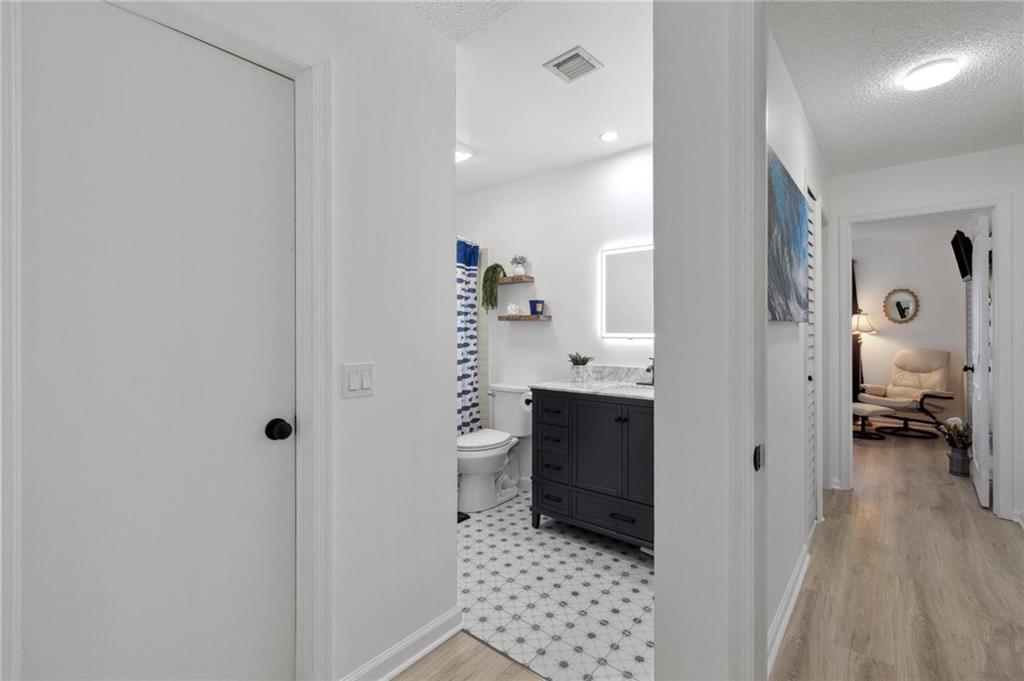 4760 QUAILWOOD CRES Unit: A