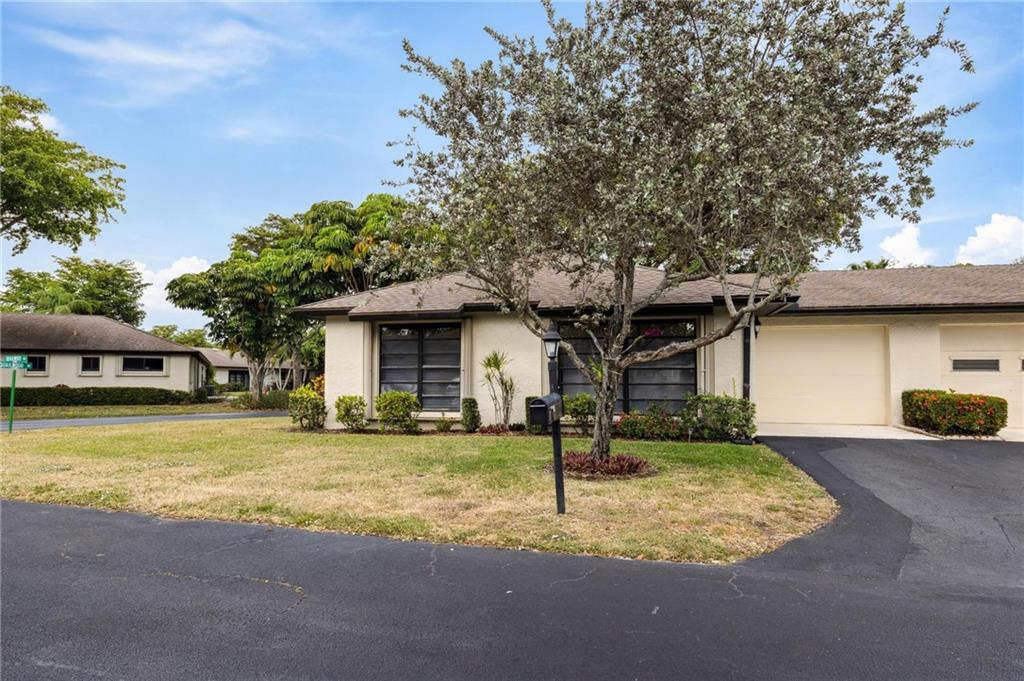 4760 QUAILWOOD CRES Unit: A