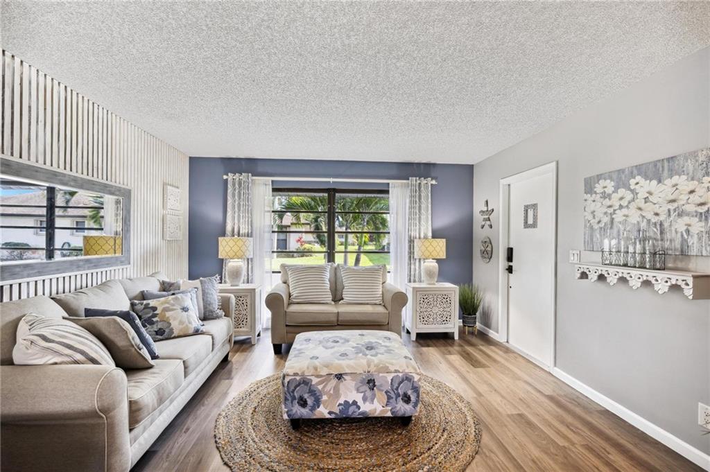 4754 GREENTREE DR Unit: B