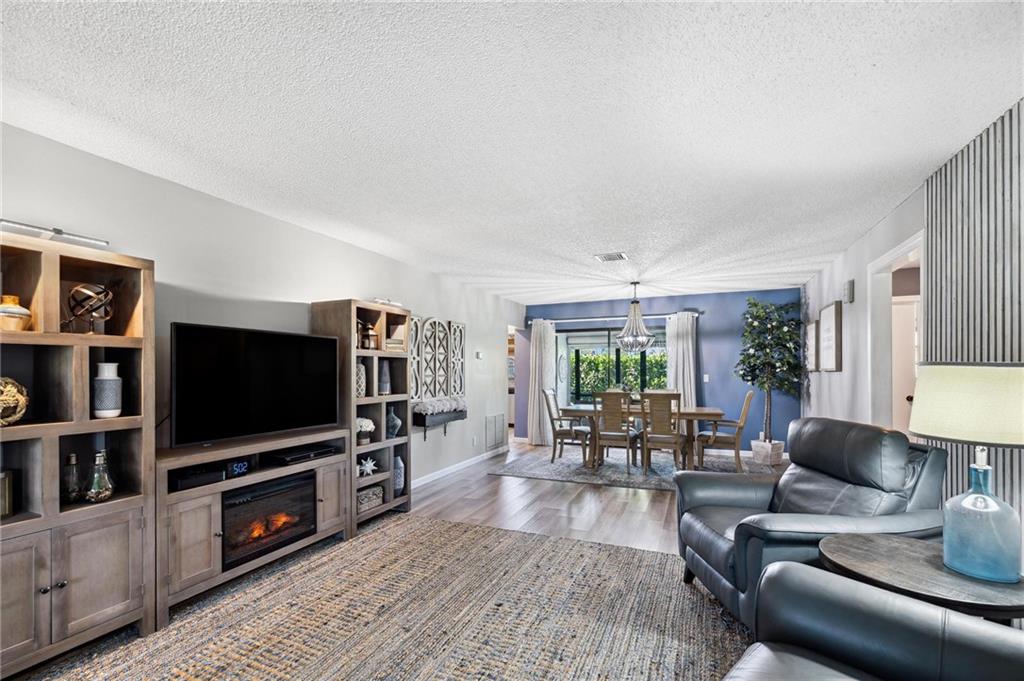 4754 GREENTREE DR Unit: B
