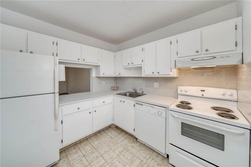 7305 NW 5th Pl Unit: 201