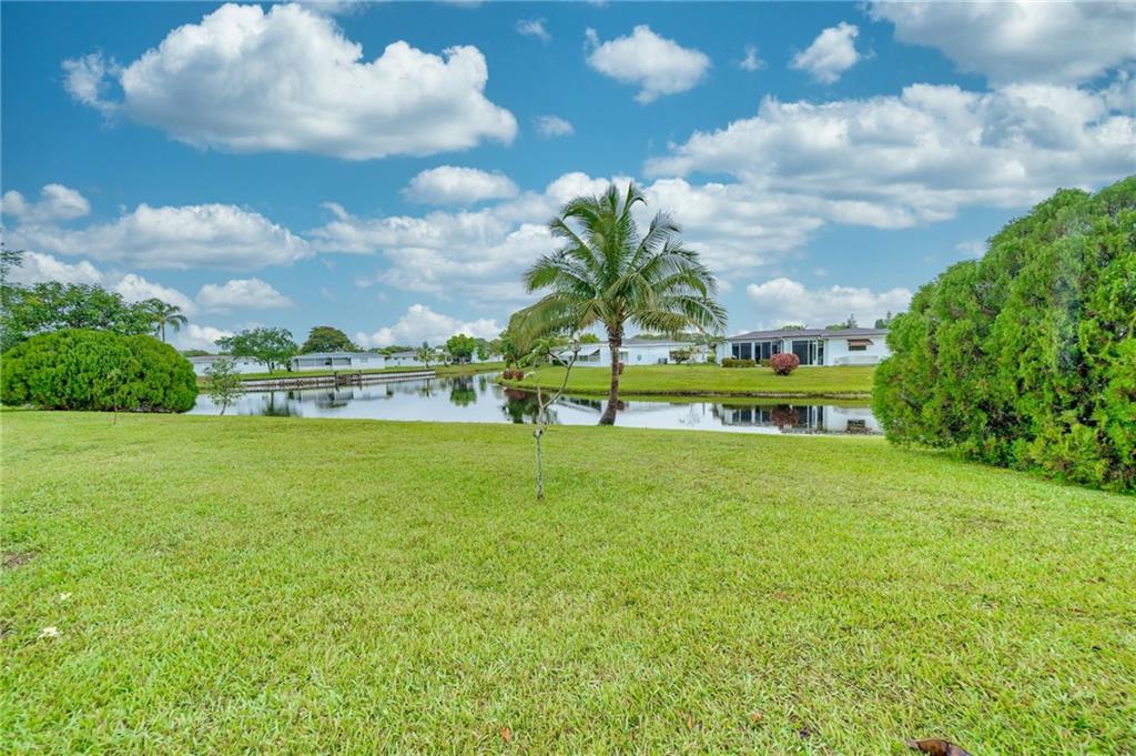 7305 NW 5th Pl Unit: 201