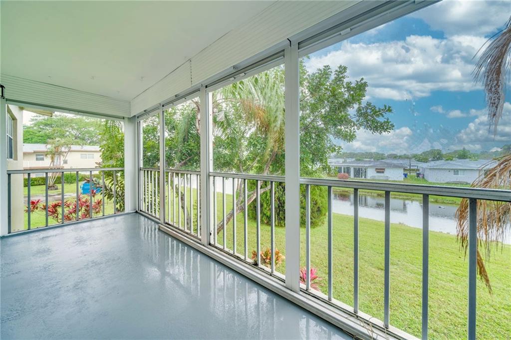 7305 NW 5th Pl Unit: 201