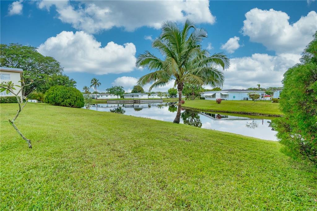 7305 NW 5th Pl Unit: 201