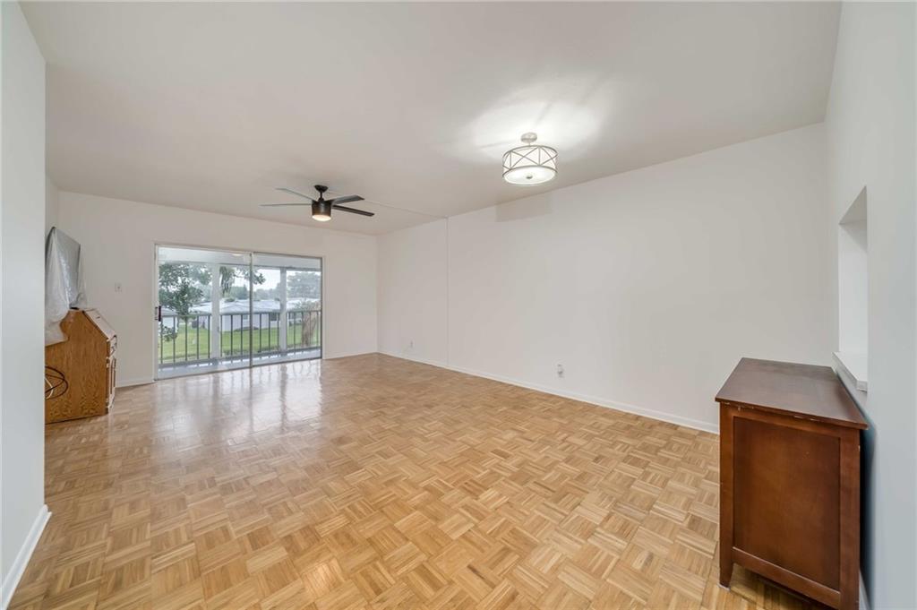 7305 NW 5th Pl Unit: 201