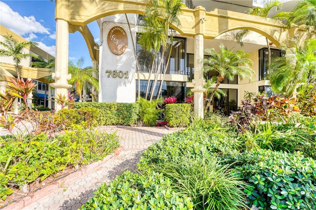 7601 E Treasure Dr Unit: PH123
