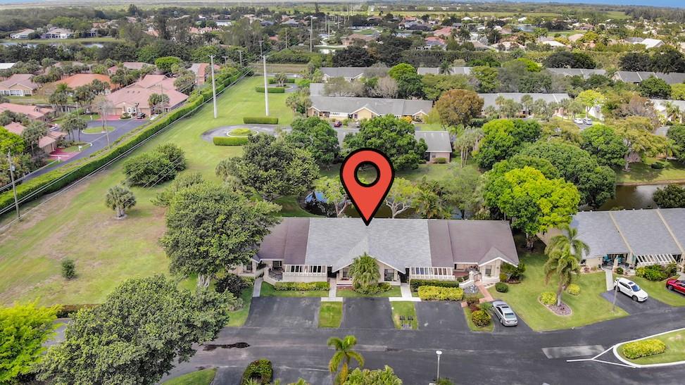 11003 Water Oak Manor