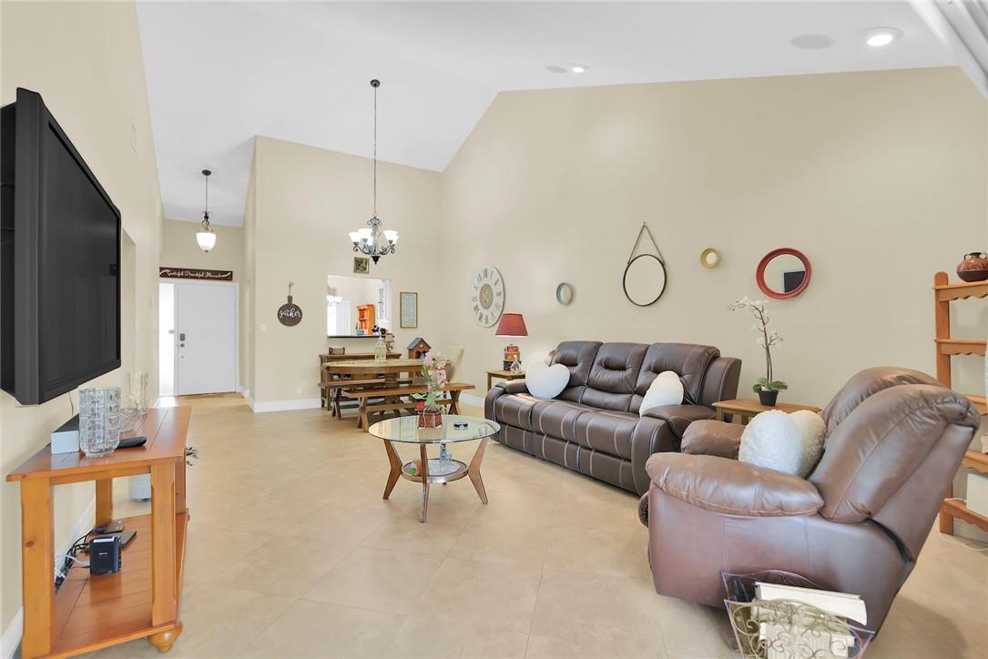 11003 Water Oak Manor
