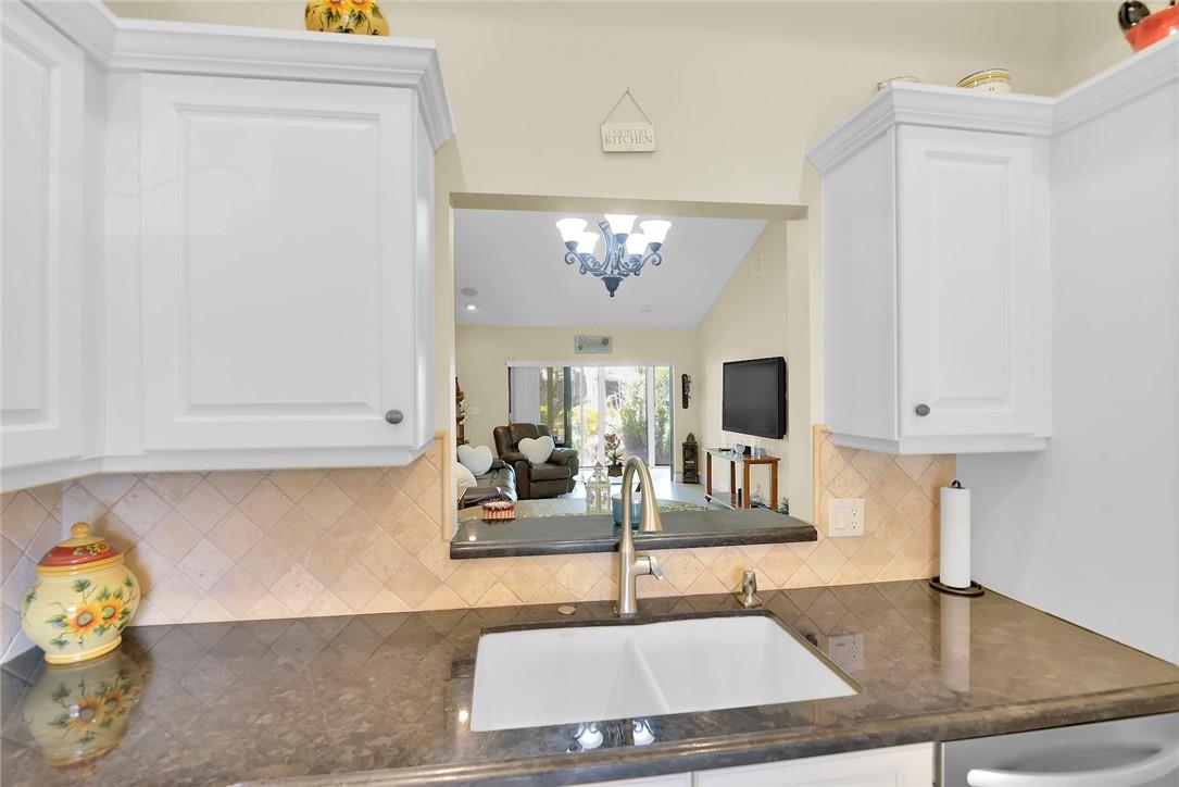 11003 Water Oak Manor