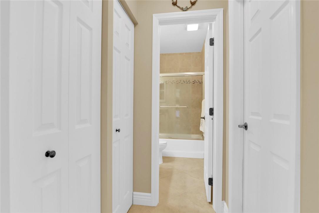 11003 Water Oak Manor