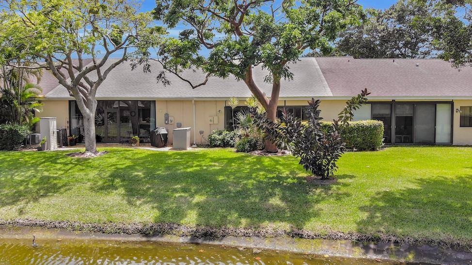 11003 Water Oak Manor