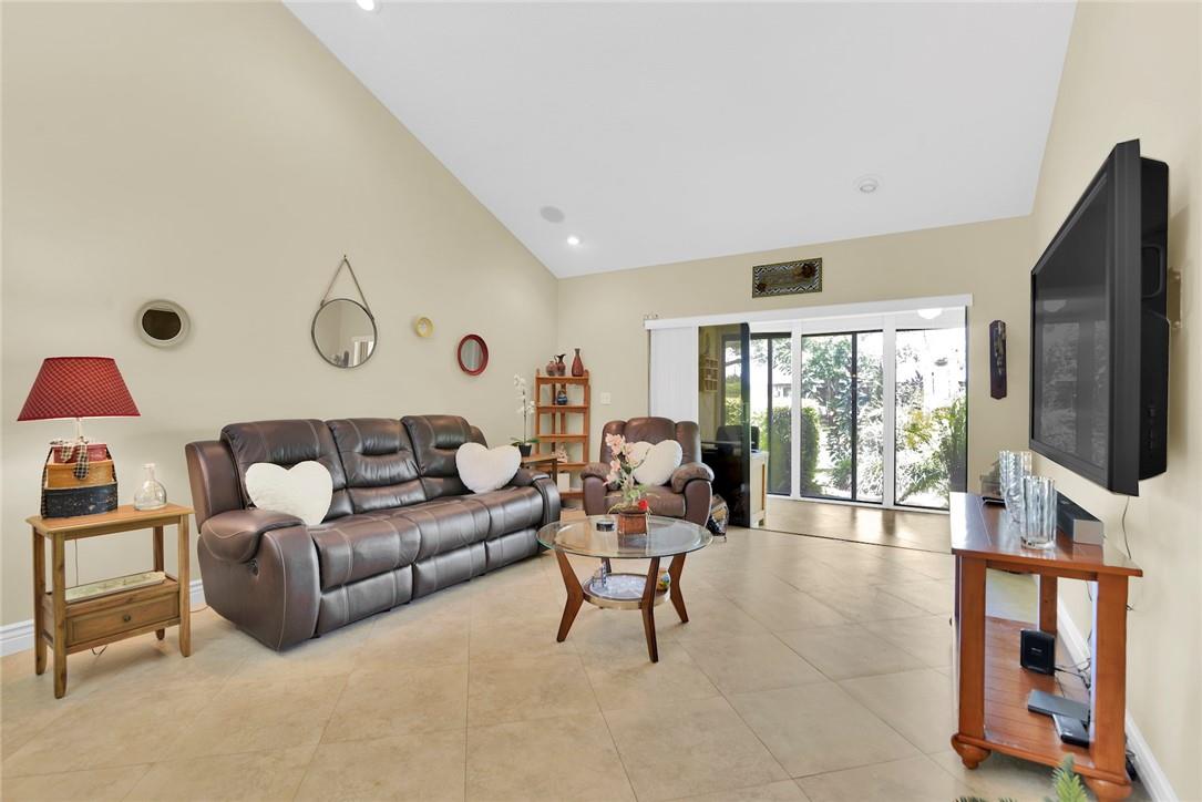 11003 Water Oak Manor