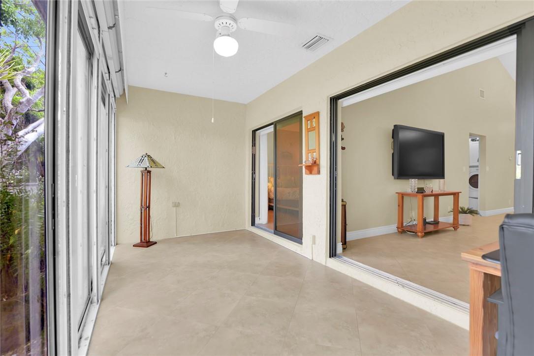 11003 Water Oak Manor