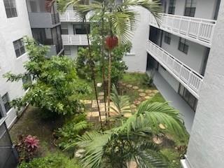 13500 NE 3rd Ct Unit: 320