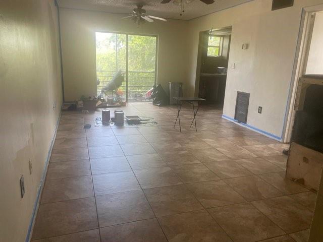 13500 NE 3rd Ct Unit: 320