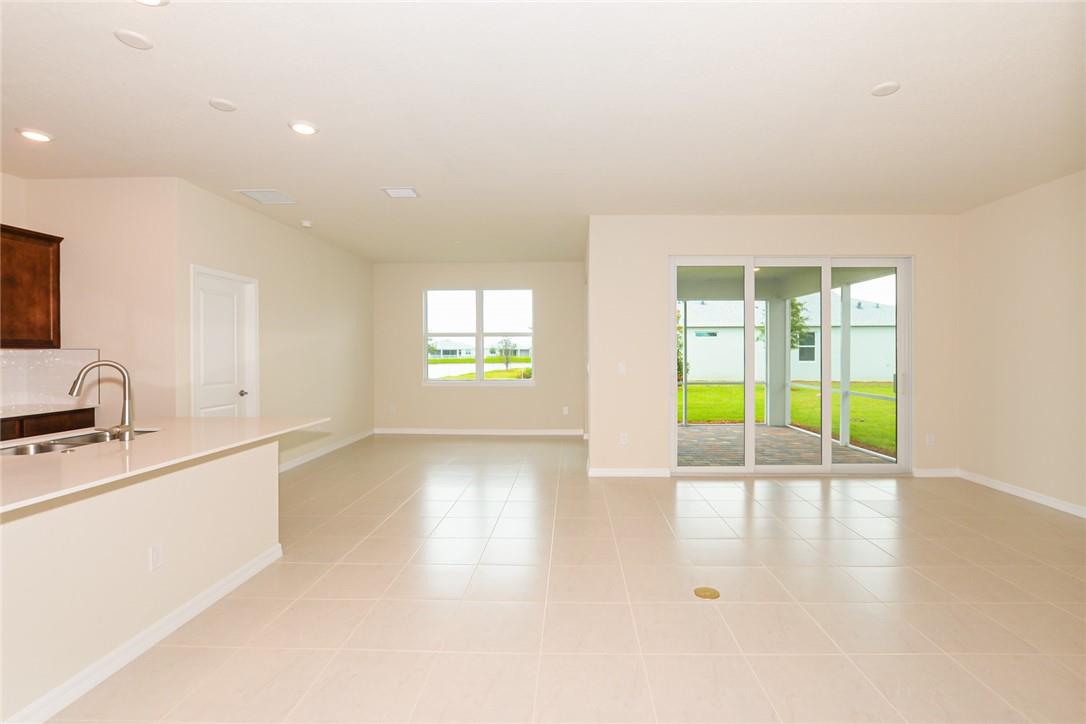 12385 SW Myrtle Oak Dr