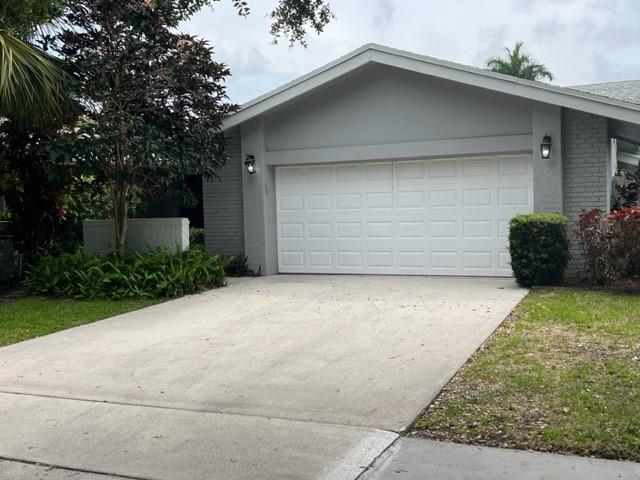 3049 NW 27th Ave