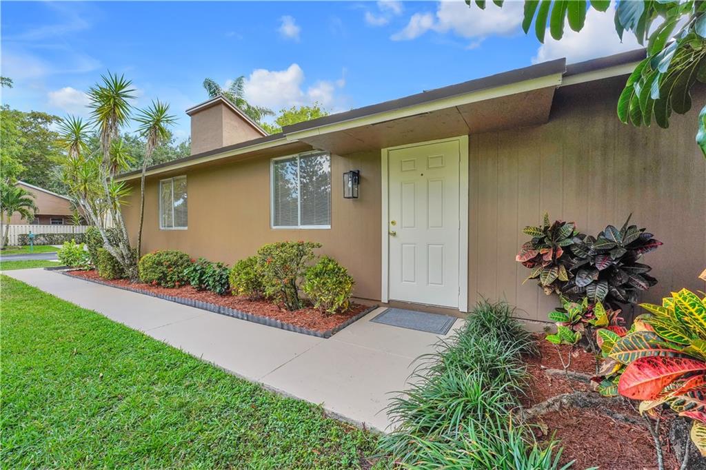 22277 Whistling Pines Ln Unit: 22277