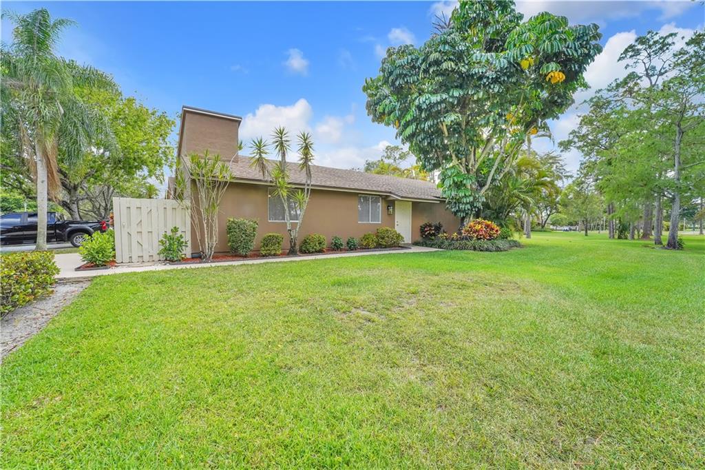 22277 Whistling Pines Ln Unit: 22277