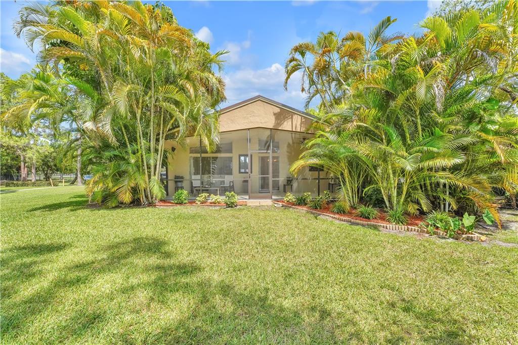 22277 Whistling Pines Ln Unit: 22277